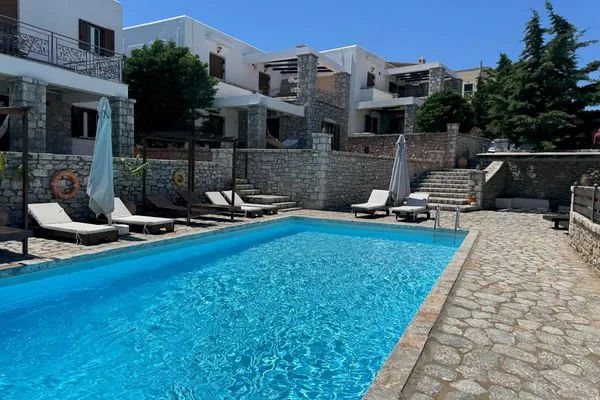 Pool  Jassemi Studio