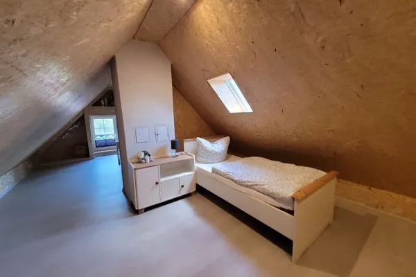   geraümige Wohnung im Grünen