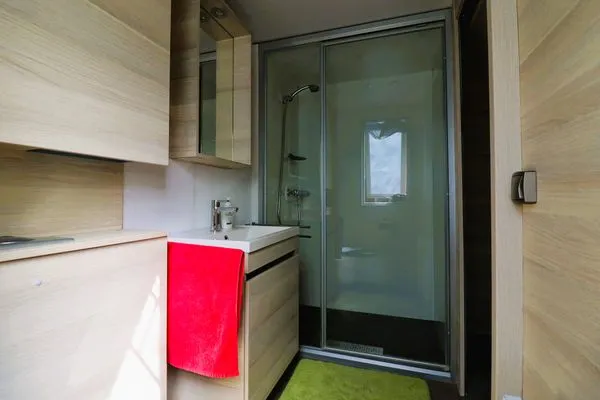 Badezimmer  Ferienbungalow "Ostseehaus Sophie" - direkt hinter der Düne