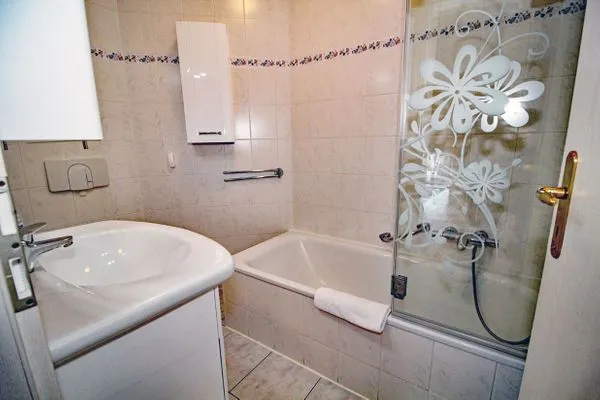 Badezimmer  Ferienwohnung Amalie in Hafennähe in Sassnitz auf Rügen
