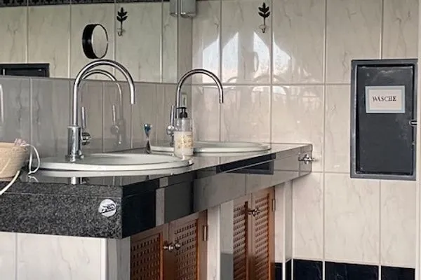 Badezimmer Haus Meerzeit Zeitlos Doppelzimmer