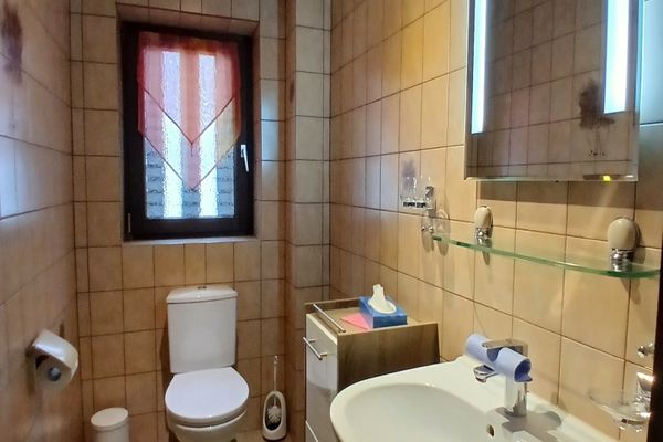  DHH Meisenweg 26 Kellenhusen - Gäste-WC