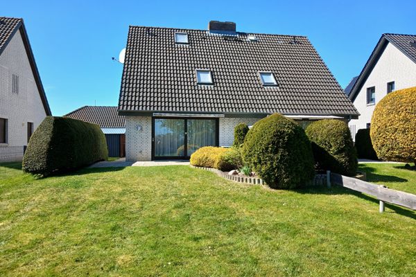  DHH Meisenweg 26 Kellenhusen - Hauptansicht