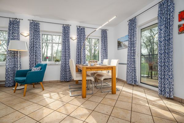  Haus zwischen Bodden und Meer  - 
