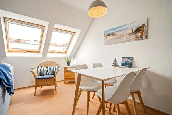 Ferienwohnung Studio Waren Essbereich  Studio