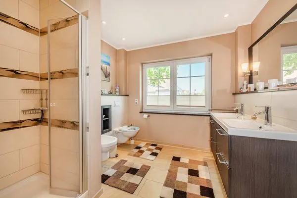 Badezimmer  Ferienwohnung Koserow EG