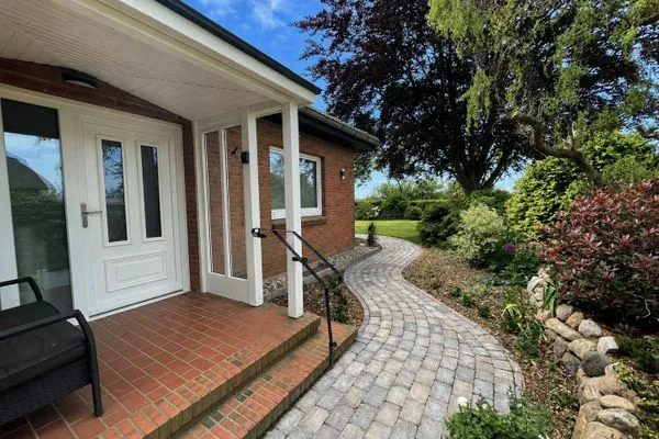 Hauseingang mit 2 Stufen  Ferienhaus Landliv Huus