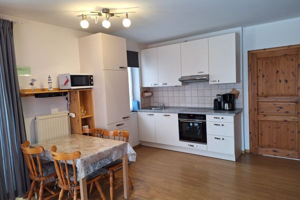  Ferienhaus Medemstern I Otterndorf - Küche und Essbereich