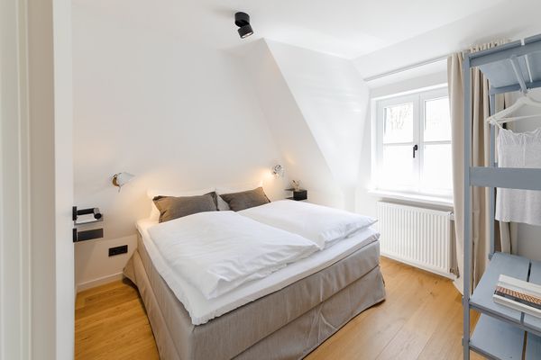  BLAUSAND im Malergarten  - Schlafzimmer