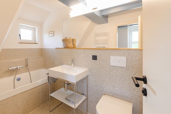  BLAUSAND im Malergarten  - Badezimmer