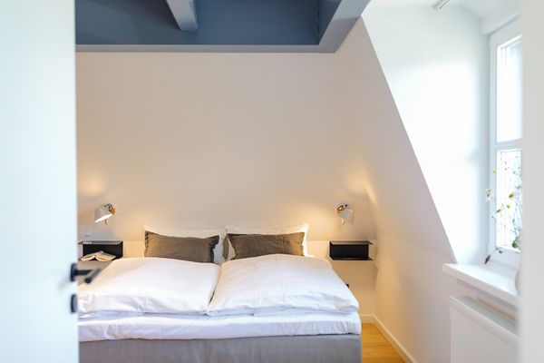  BLAUSAND im Malergarten  - Schlafzimmer