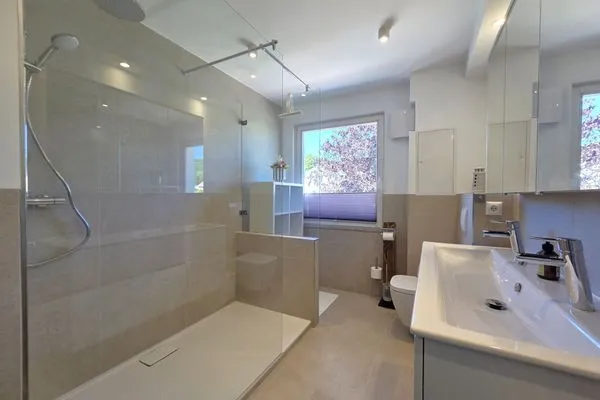 Badezimmer  Villa Nause, FeWo Horizont - Meerblick & SPA