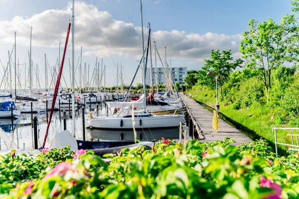 Segelhafen in Schausende ca. 2 km entfernt  Lille Hus
