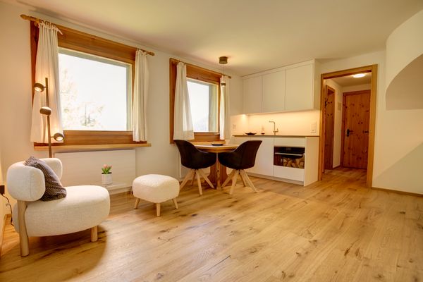 Chesa Munteratsch 1-Zimmerwohnung 511 Typ A Premium Silvaplana - Wohnzimmer