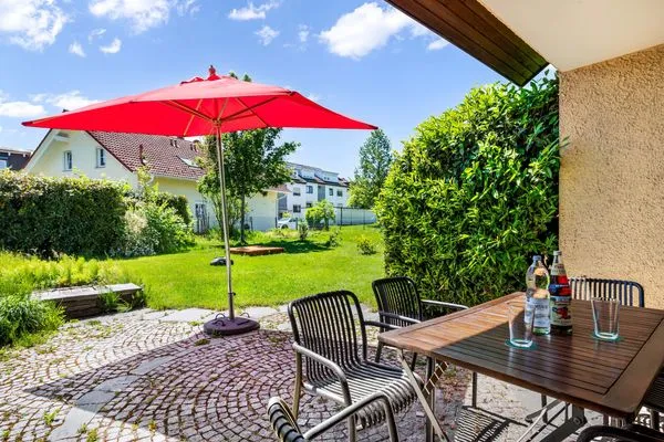  Ferienwohnung Aussichtsreich Lindau und Umgebung - Terrasse mit Garten