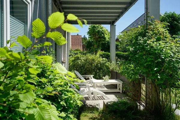 Terrasse  Ferienwohnung für 4 Personen am Borbyer Ufer mit zwei Sonnenterrassen