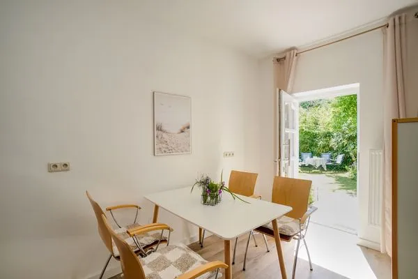 Fassade / Eingang  Ferienwohnung für 4 Personen am Borbyer Ufer mit zwei Sonnenterrassen