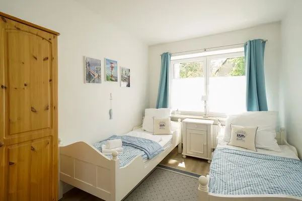 Schlafzimmer  Ferienwohnung für 4 Personen am Borbyer Ufer mit zwei Sonnenterrassen