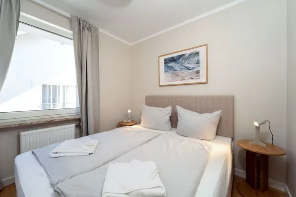 Schlafzimmer  Meerhafen N°2 - direkt am Strand mit Blick auf den Niendorfer Hafen