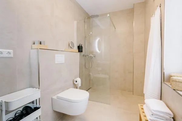 Badezimmer  de Diek - Suite 1 | Direkte Deichlage