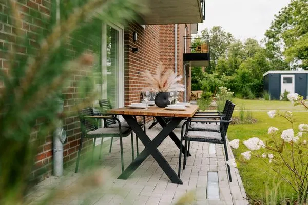 Terrasse  de Diek - Suite 1 | Direkte Deichlage