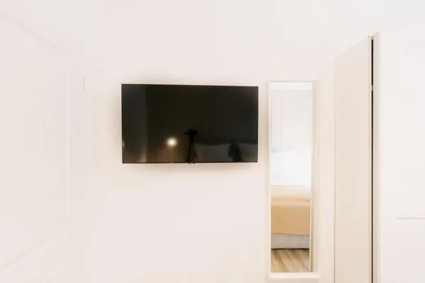 TV / Multimedia  de Diek - Suite 3 | Seitliche Deichlage
