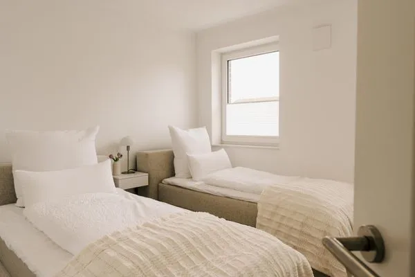 Schlafzimmer  de Diek - Suite 4 | Seitliche Deichlage