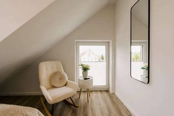 Dekoratives Detail  de Diek - Suite 4 | Seitliche Deichlage