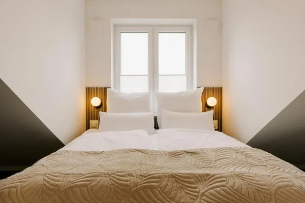 Bett  de Diek - Suite 4 | Seitliche Deichlage