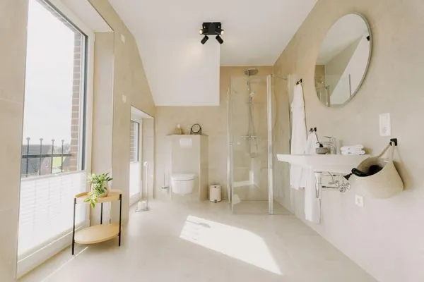 Badezimmer  de See - Suite 2 | Direkte Deichlage