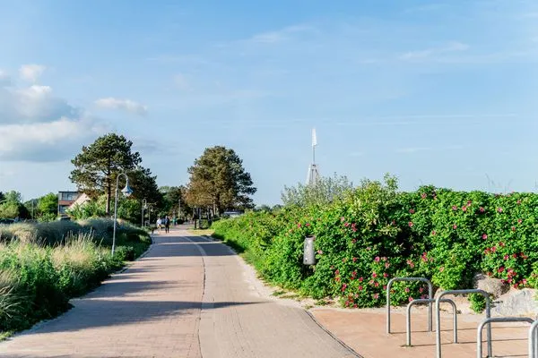 Kleine Promenade in Holnis direkt am Kurstrand  Immi's Hus - Ferienhaus am Ostseestrand