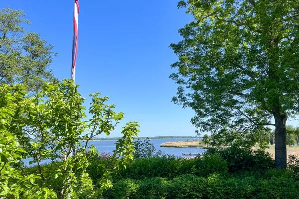 Meerblick  Traumhaftes Ferienhaus für bis zu 6. Personen mit Blick und Zugang zur Schlei