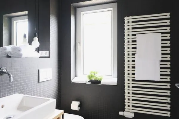 Badezimmer  Steinmannstr. 50 - Weisse Ella