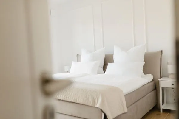 Bett  Suite Nord | Direkte Wasserlage