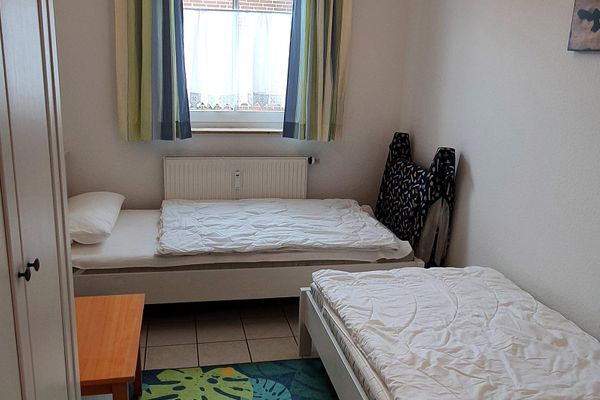  Ostlandstraße 12 Whg. 3 EG Kellenhusen - Schlafzimmer