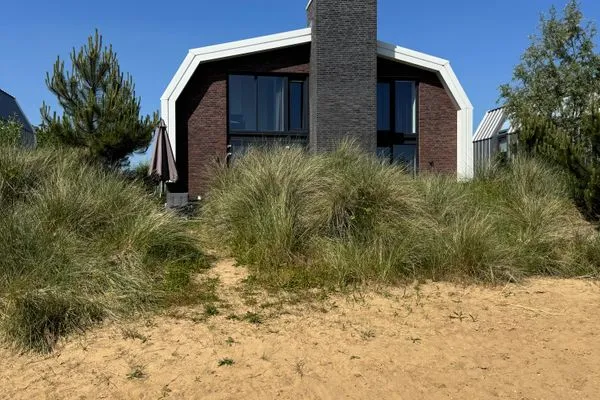  EuroParcs De Kraaijenbergse Plassen 12-Personen-Villa BeachLife Nr. 318