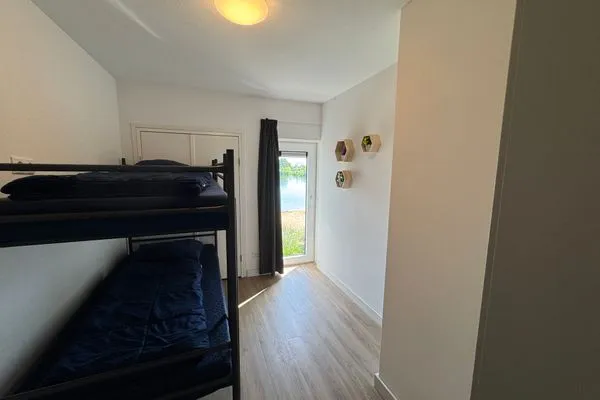  EuroParcs De Kraaijenbergse Plassen 12-Personen-Villa BeachLife Nr. 318