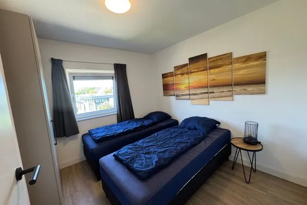  EuroParcs De Kraaijenbergse Plassen 12-Personen-Villa BeachLife Nr. 318