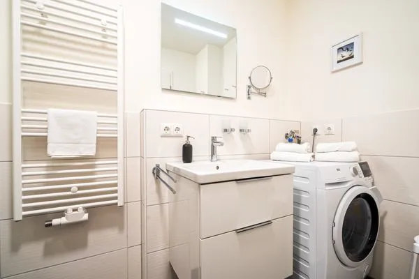 Ferienwohnung Wohlfühloase Hafenresidenz Waren (Müritz) - Badezimmer  Wohlfühloase