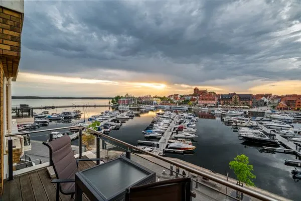 Ferienwohnung Wohlfühloase Hafenresidenz Waren (Müritz) - Aussicht auf den Hafen  Wohlfühloase