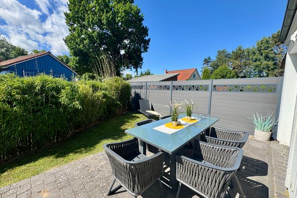 FERIENHÄUSER Doppelhaushälfte Hahn Ostseebad Wustrow - 