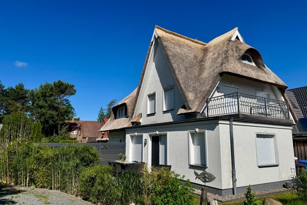 FERIENHÄUSER Doppelhaushälfte Hahn Ostseebad Wustrow - 