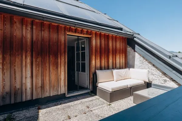 Balkon mit Sitzgelegenheit  KUL App. 5