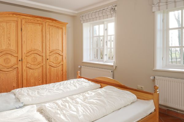  Haubarg Ossenhoff Appartement Gesindestuv Tating - Kleiderschrank