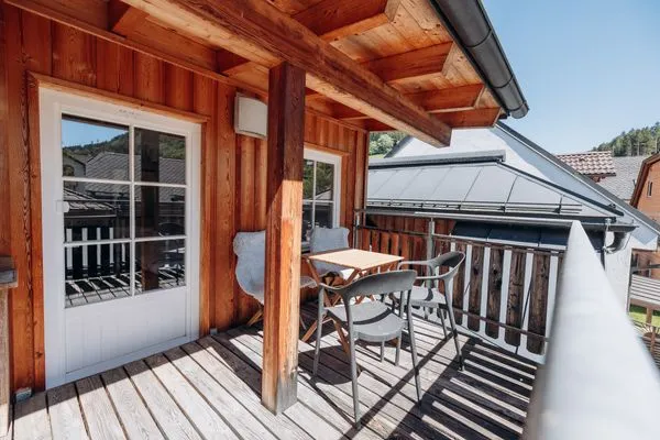 Balkon mit Sitzgelegenheit  KUL App. 6