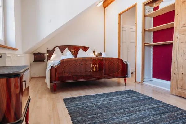 Schalfzimmer 1, Doppelbett  KUL App. 6