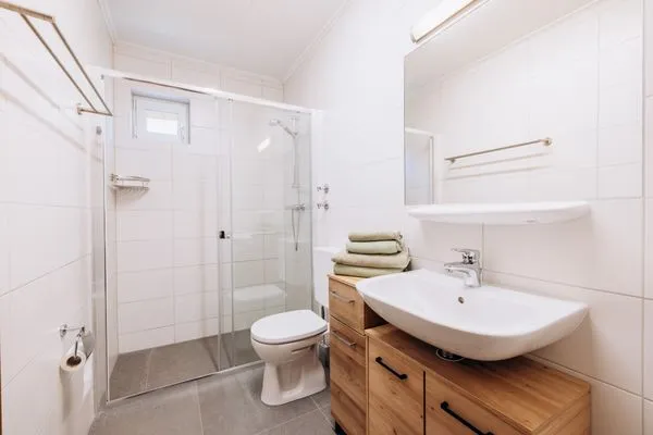 Badezimmer 2, Dusche und Wc  Apartment Sonnenhang by Alpenidyll Apartments