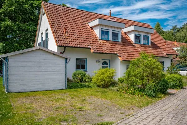 Hausansicht Ferienpark Freesenbruch Doppelhaushälfte 11 - Windflüchter