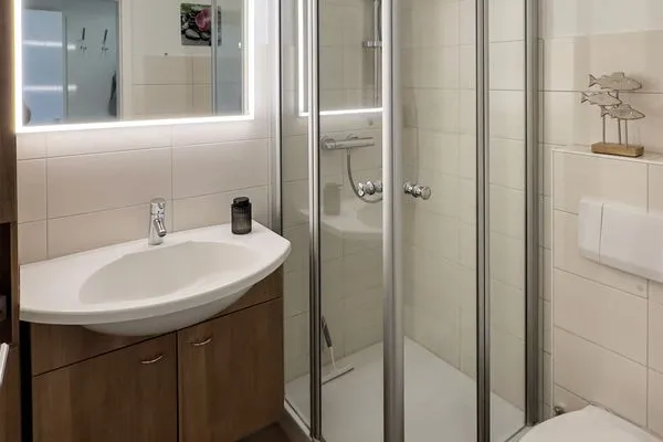 Badezimmer Haus Nordenlicht Ferienwohnung Wattkieker