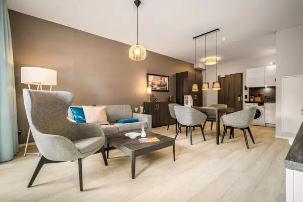 Ferienwohnung Lüttstuv Ostseebad Wustrow – modern, hell und gemütlich wohnen: großzügiger Wohn- und Essbereich  Lüttstuv